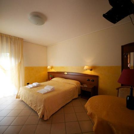 Villa Terri فيرونا الغرفة الصورة